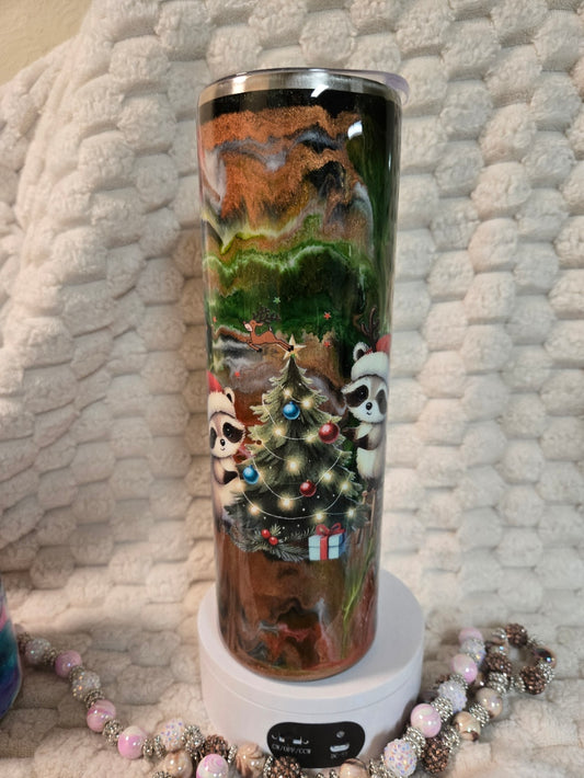 #22 - 30oz Skinny - Raccoon Christmas